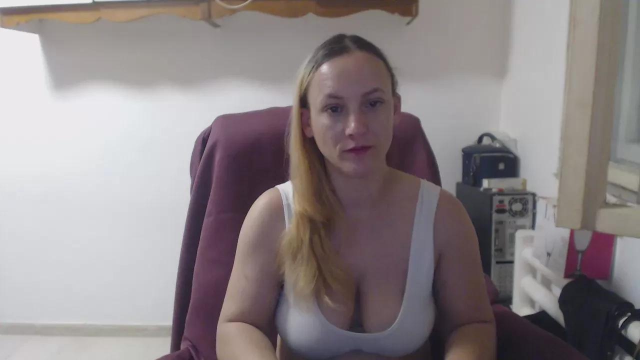 queensinner from Cam4