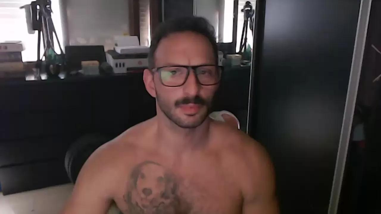 RafaBR82 from Cam4