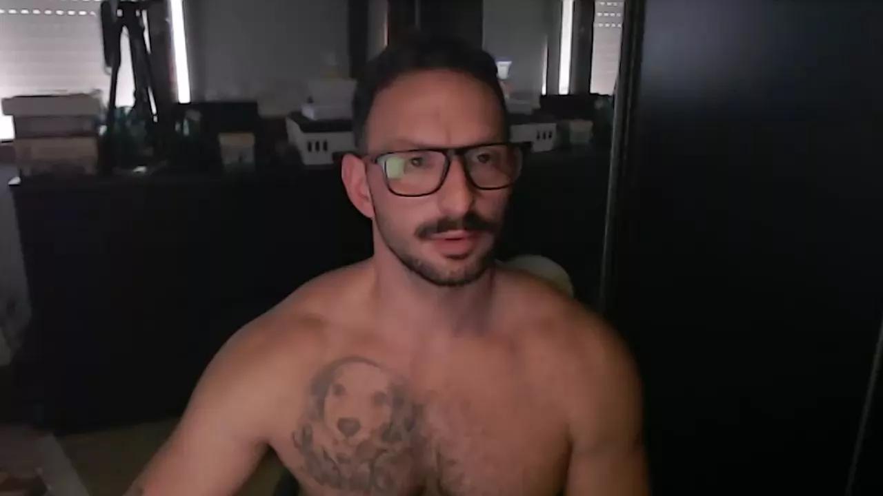 RafaBR82 from Cam4