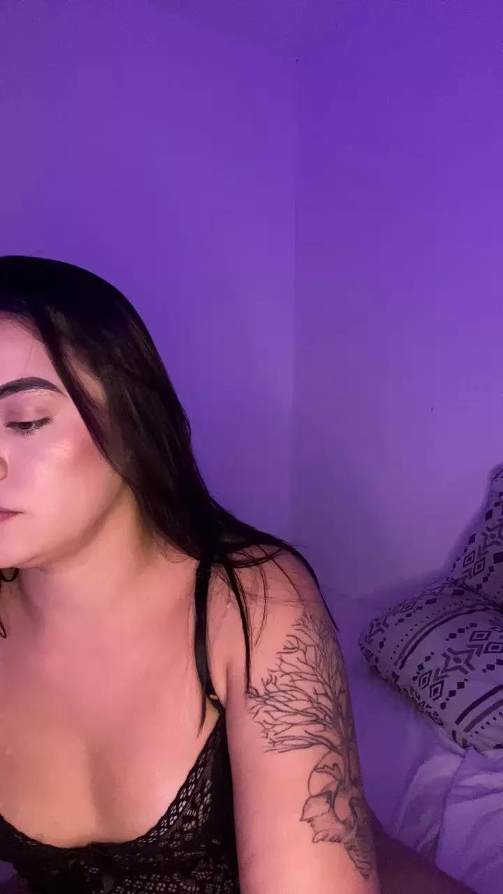 Rebeccaa99 from Cam4