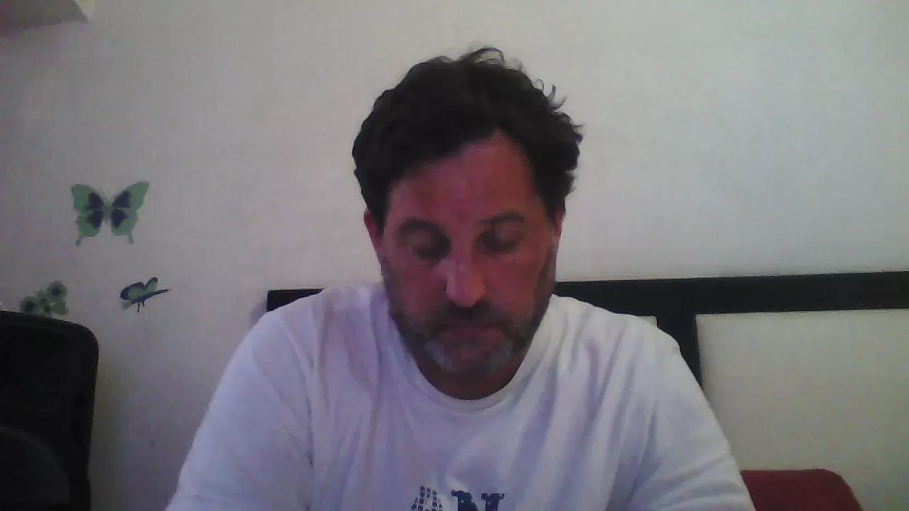 Reload_33 webcams show profile image 