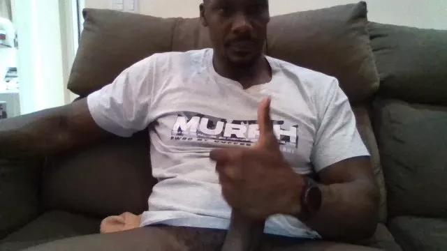 Revyallypauzao webcams show profile image 