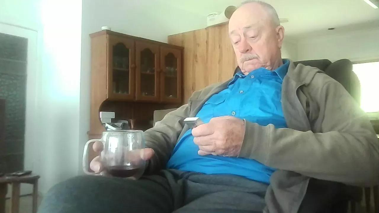 Robert_51xx webcams show profile image 