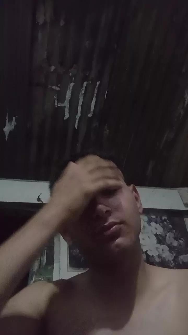 rodrigo3878 from Cam4