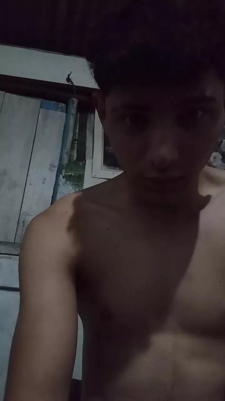 rodrigo3878 from Cam4