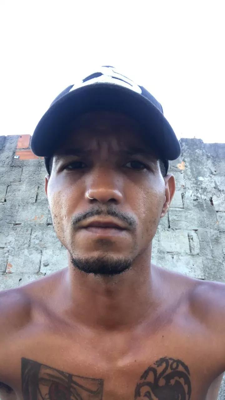 rodrigohot31 from Cam4