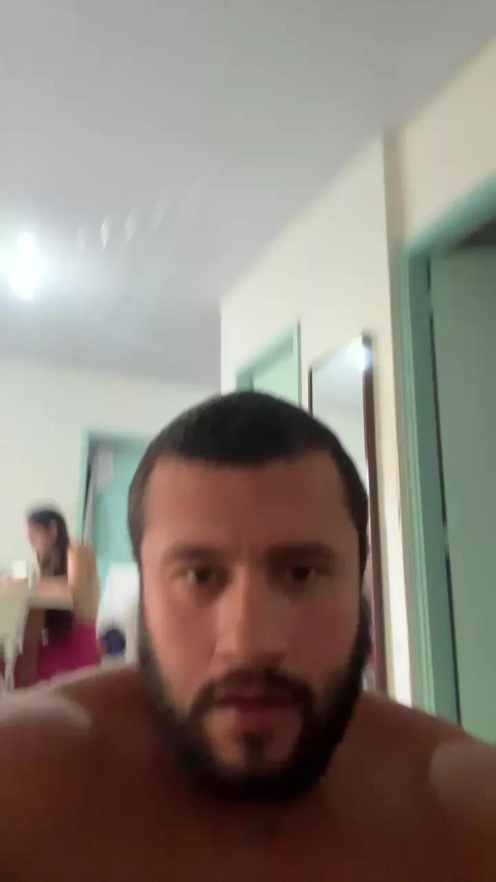 Romaninhoo webcams show profile image 