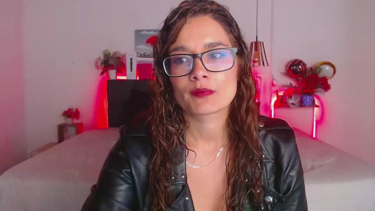 Rose_thompson1 webcams show profile image 