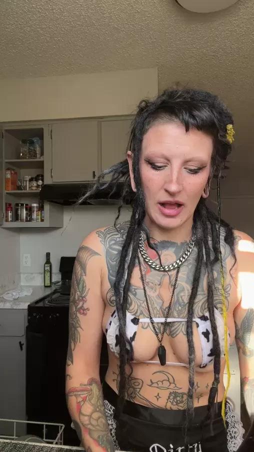 Royalsodapop webcams show profile image 