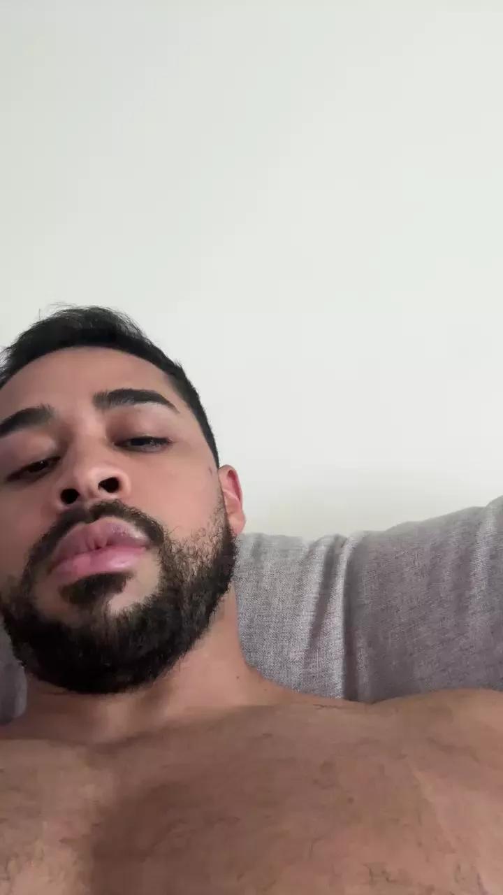 Safado2708 from Cam4