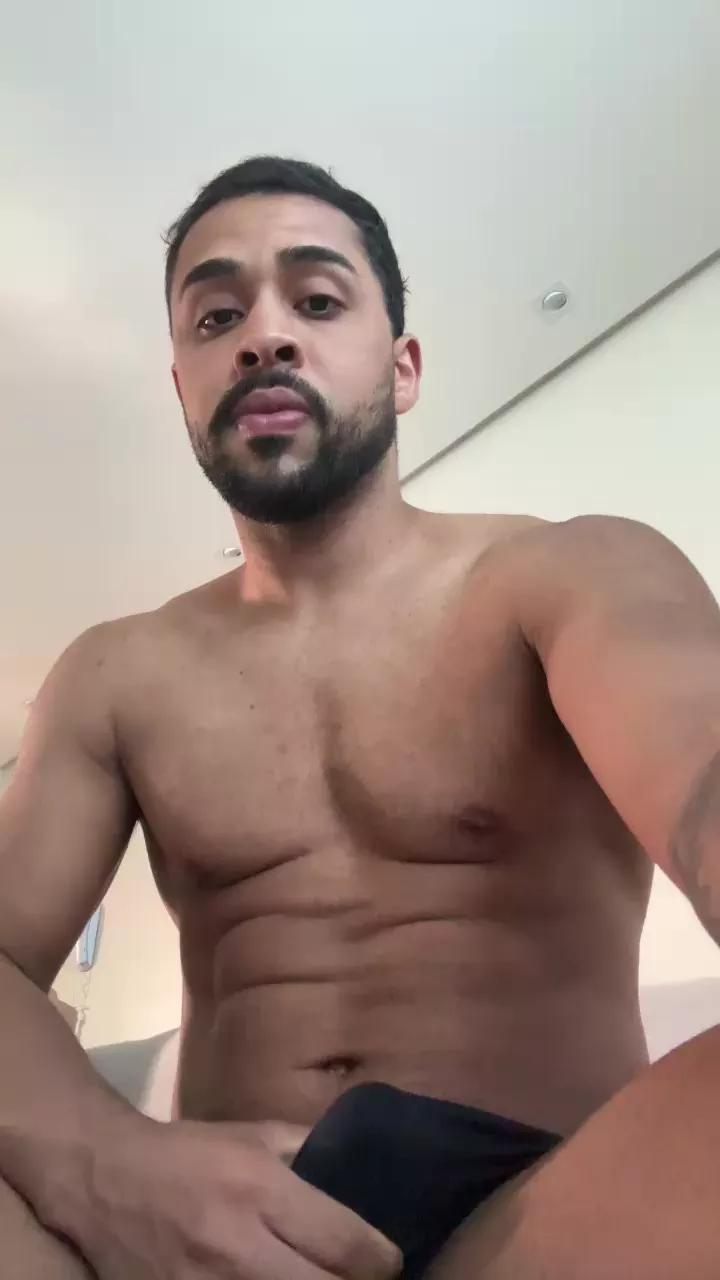 Safado2708 from Cam4