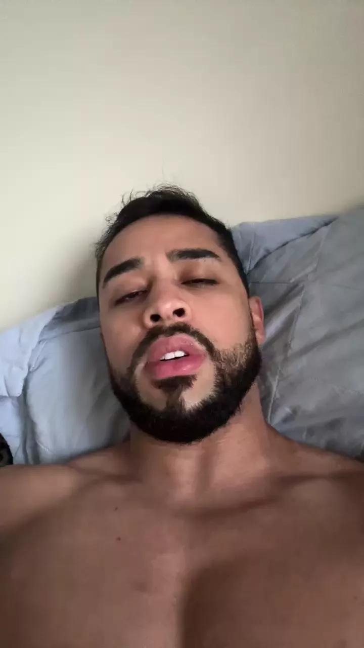 Safado2708 from Cam4