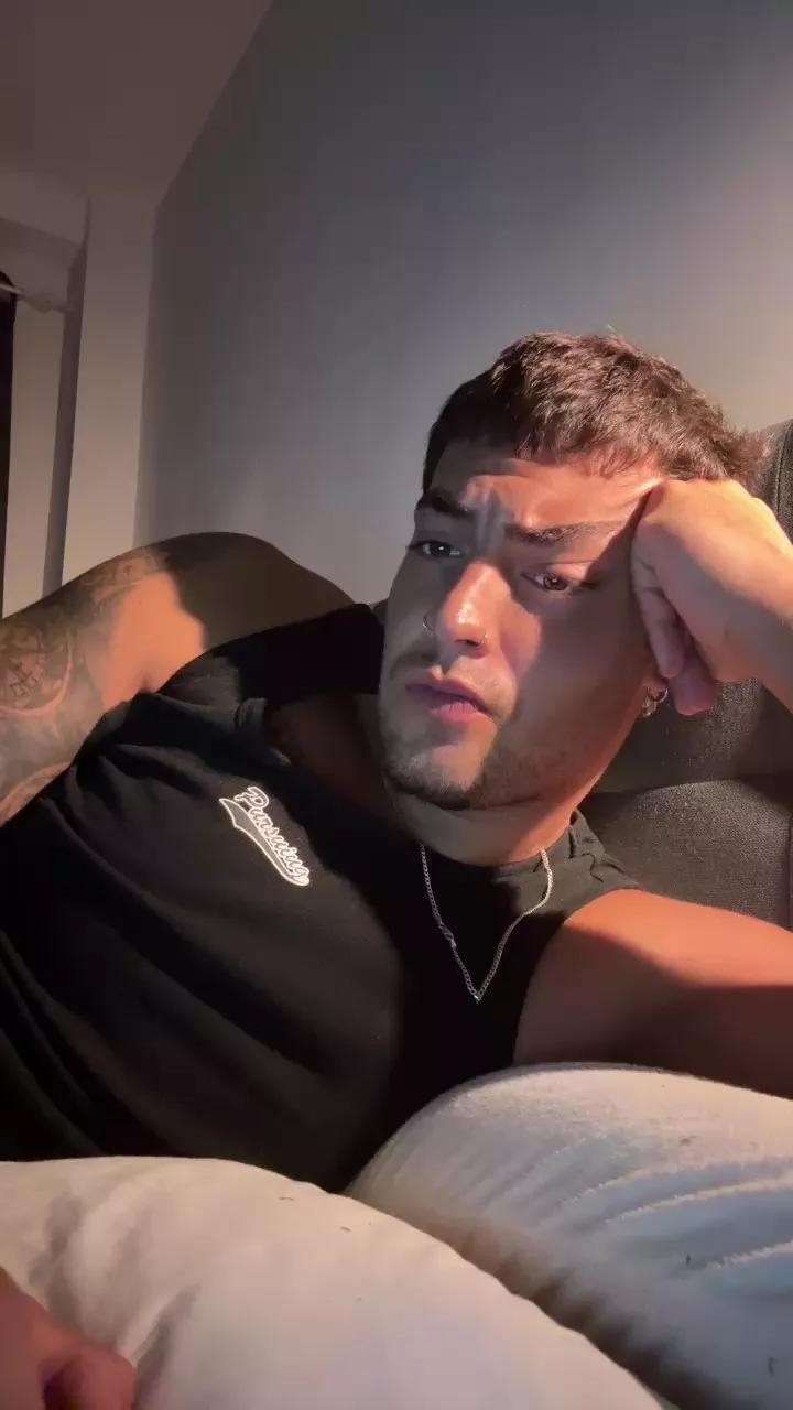 Saiz98 webcams show profile image 