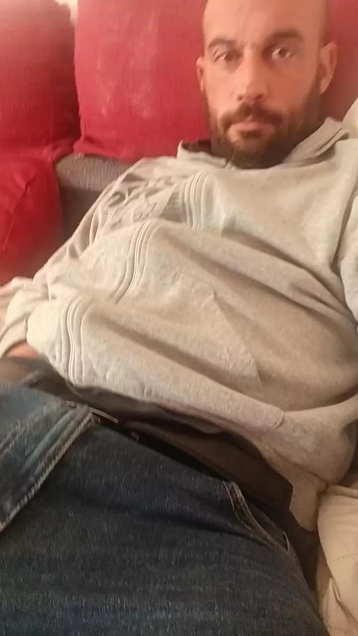 Salva32bcn webcams show profile image 