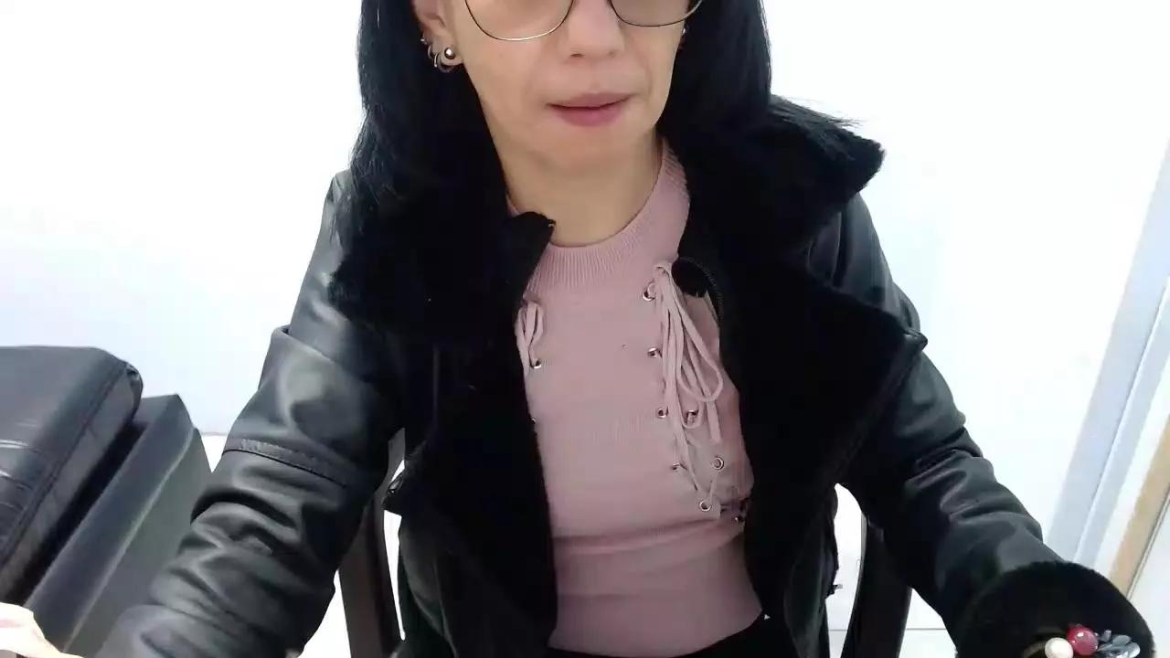 SamanthaRedsx21 from Cam4