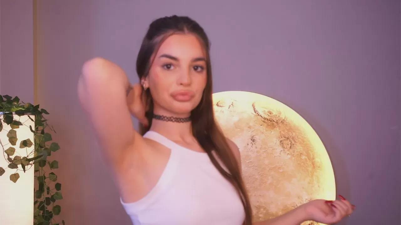 SantinaQuereto webcams show profile image 