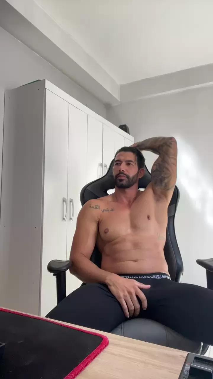 Saradoalto23 from Cam4