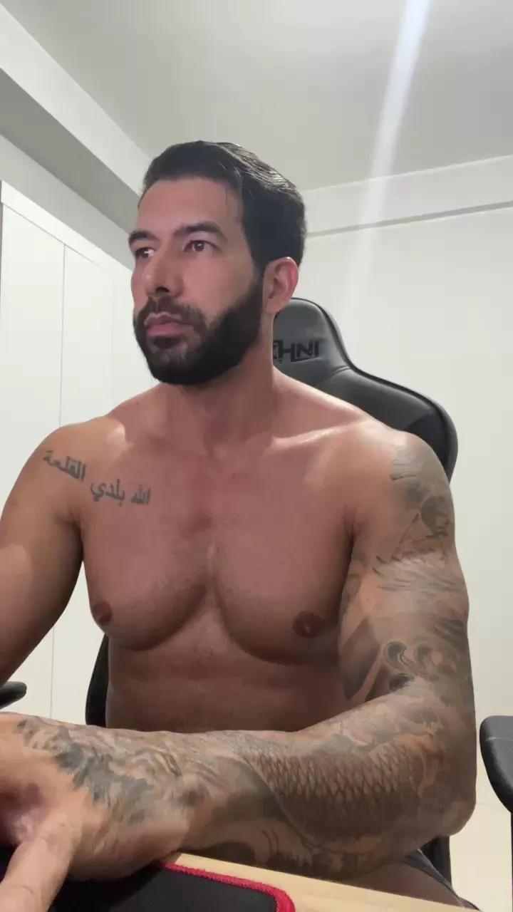 Saradoalto23 from Cam4