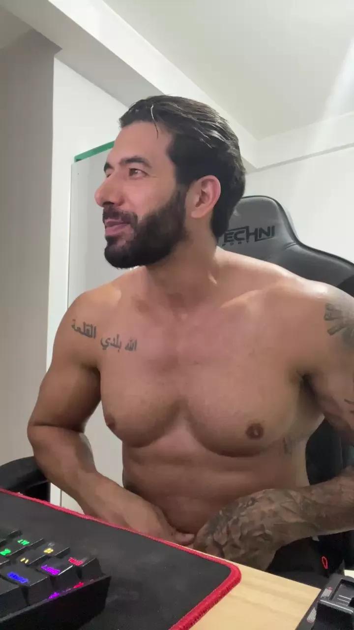 Saradoalto23 from Cam4