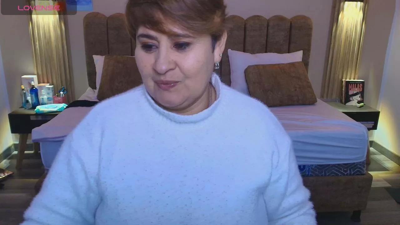 SashaRosee_ from Cam4