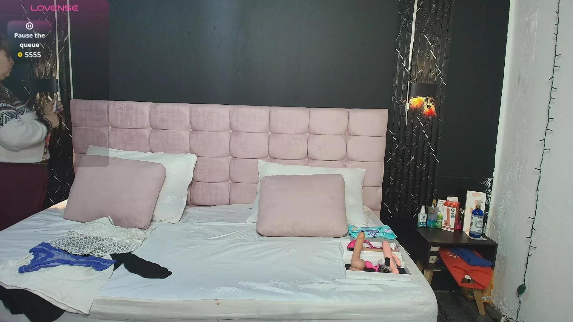 SashaRosee_ from Cam4