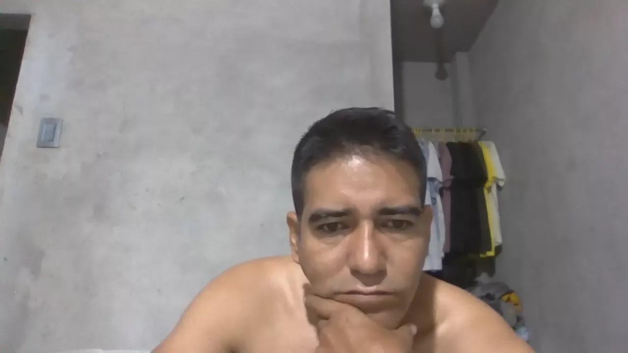 SegundoIves webcams show profile image 