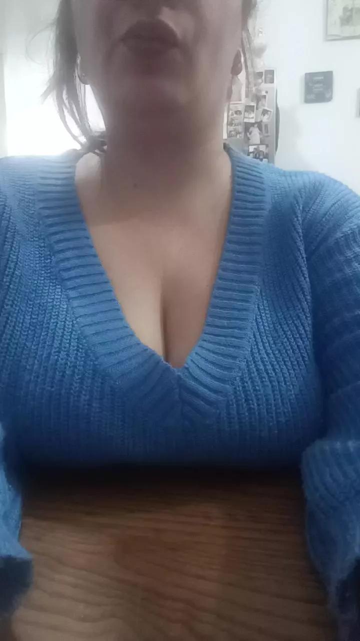 SeleLive webcams show profile image 