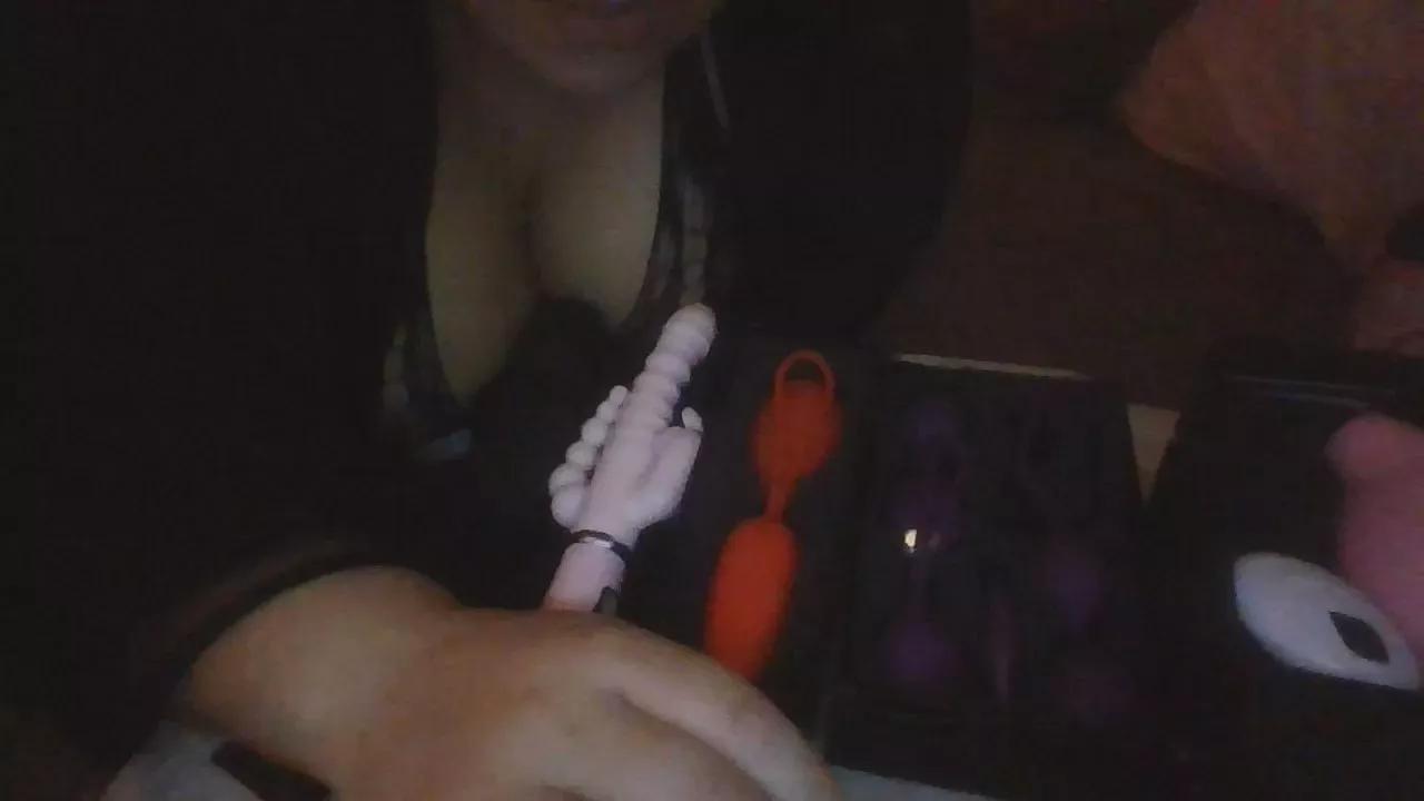 Sexytormentaa webcams show profile image 