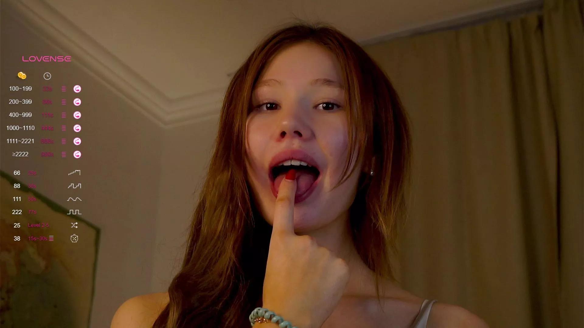 SilviaCraley webcams show profile image 
