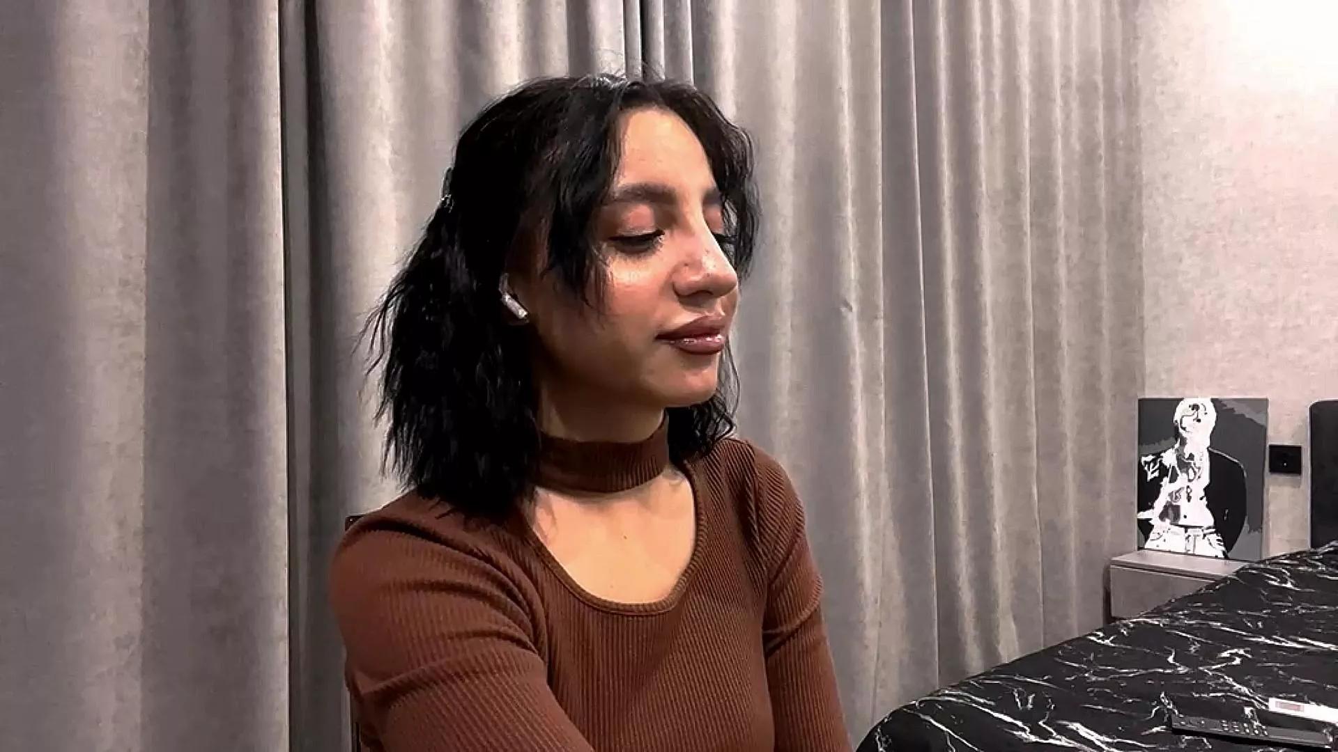 SiriLipsKiss from Cam4