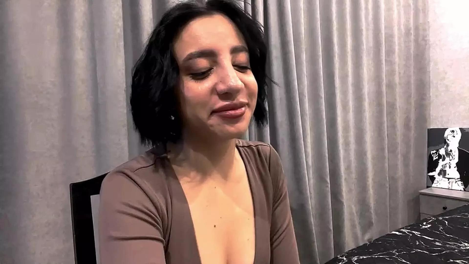 SiriLipsKiss from Cam4