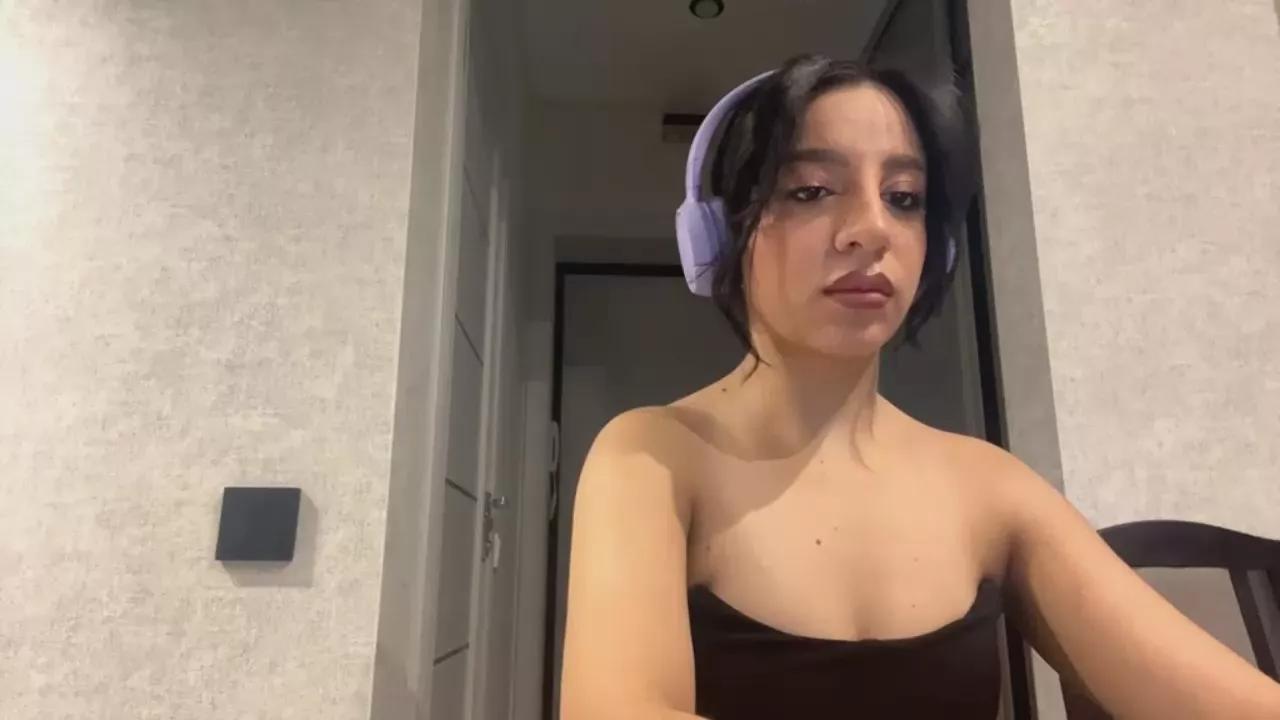 SiriLipsKiss from Cam4