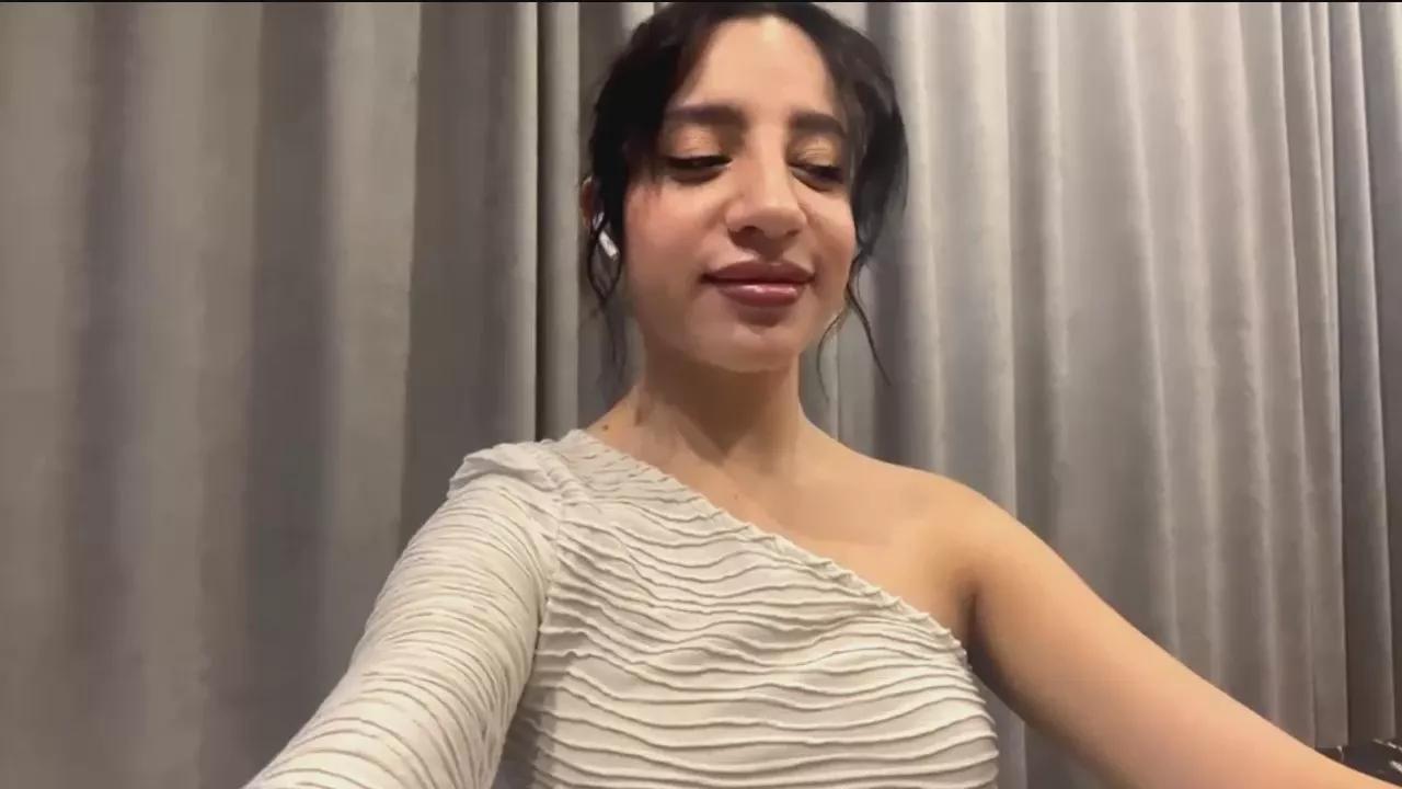 SiriLipsKiss from Cam4