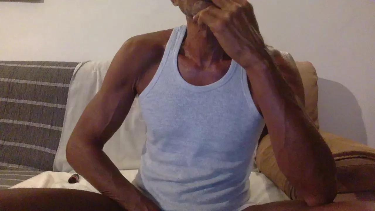 siscorunboy from Cam4