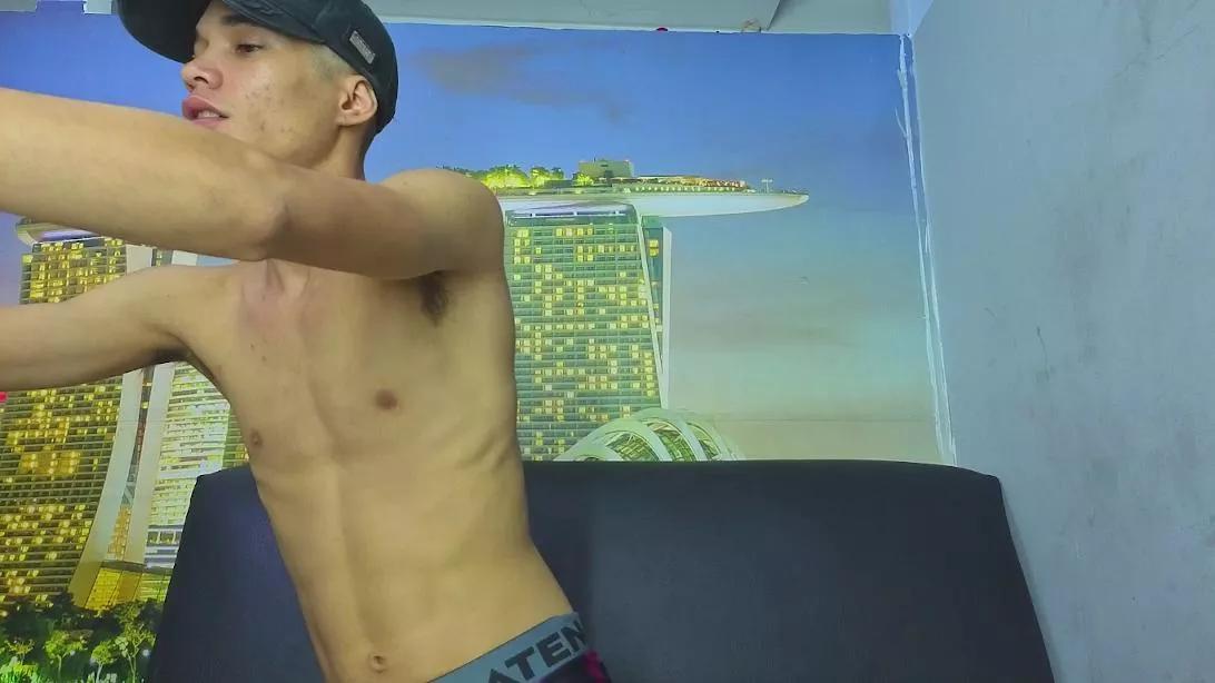 Skinnysweettoot webcams show profile image 