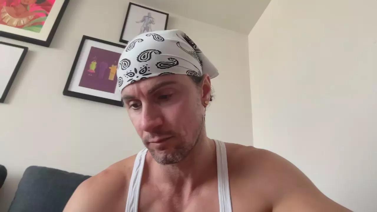 SkyyKnox from Cam4