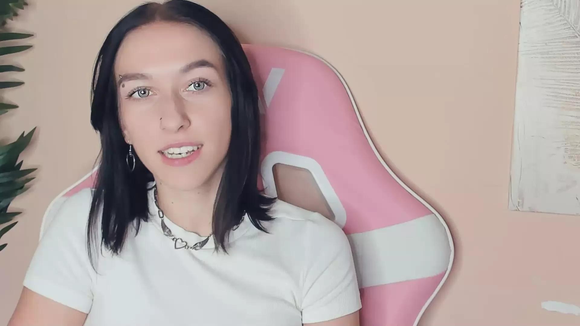 SonjaStefanich webcams show profile image 