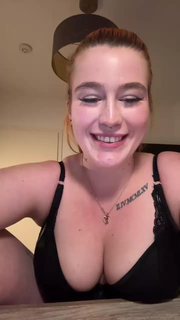 Sophia_valeaaa webcams show profile image 