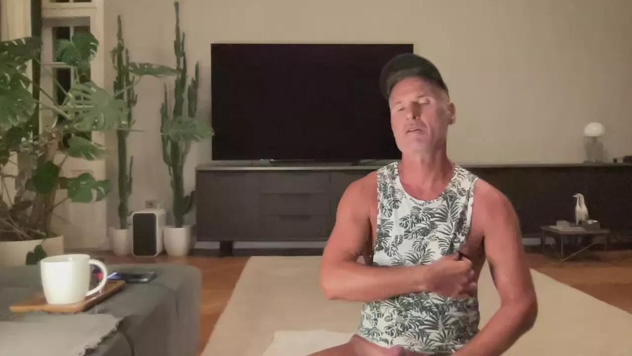 speedomuscle from Cam4