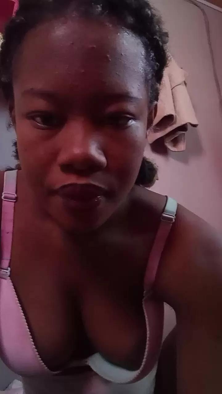Stencyah webcams show profile image 