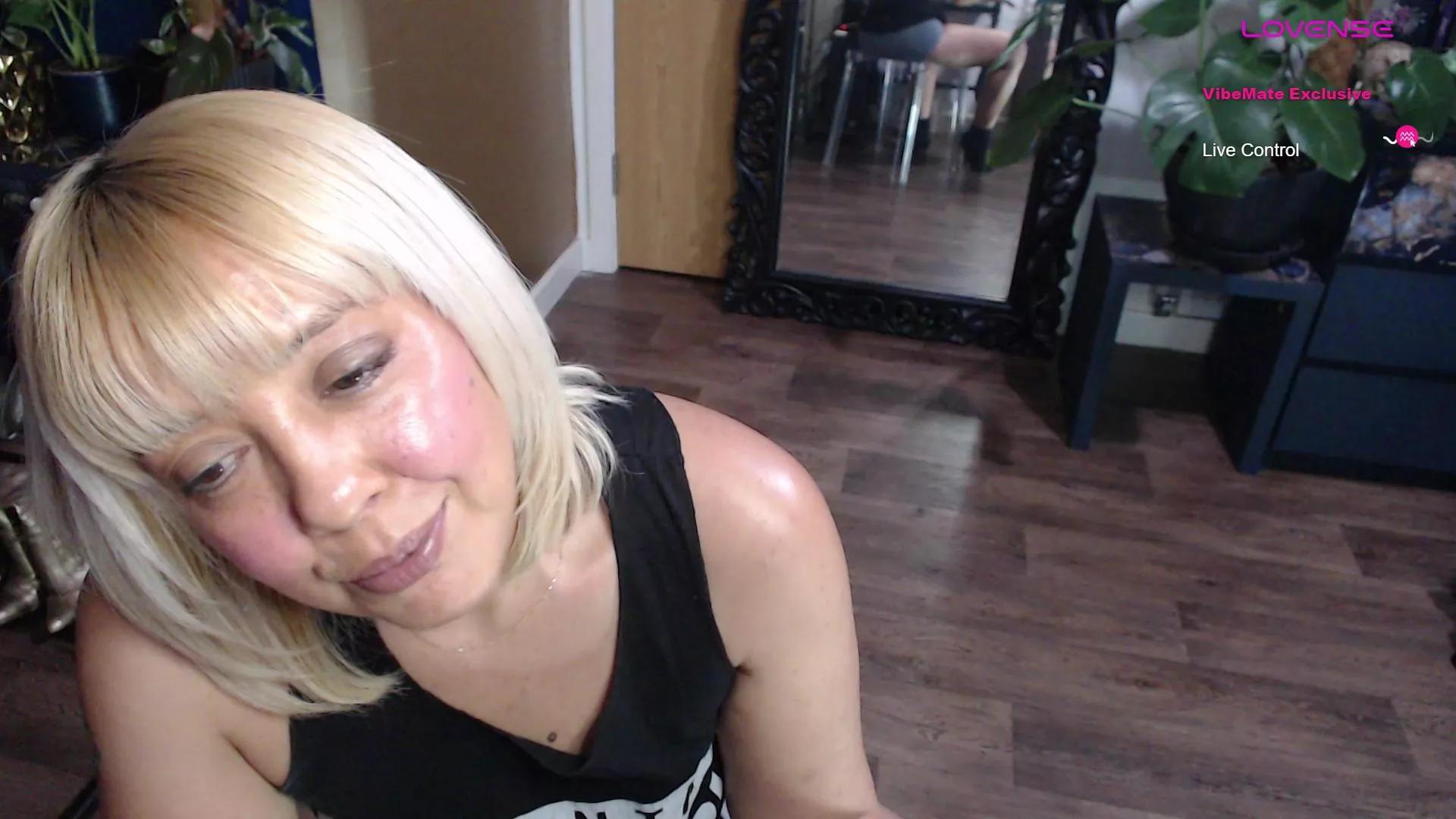 SunniKnight from Cam4