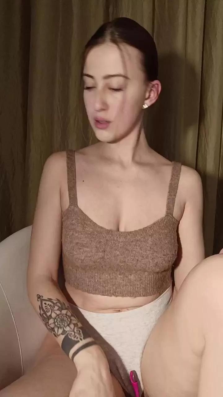 SusieRedd from Cam4