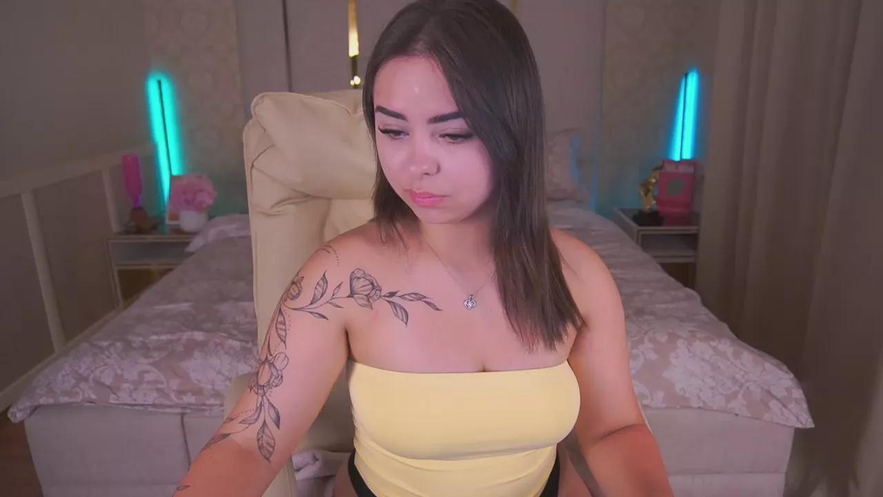SusieWood from Cam4