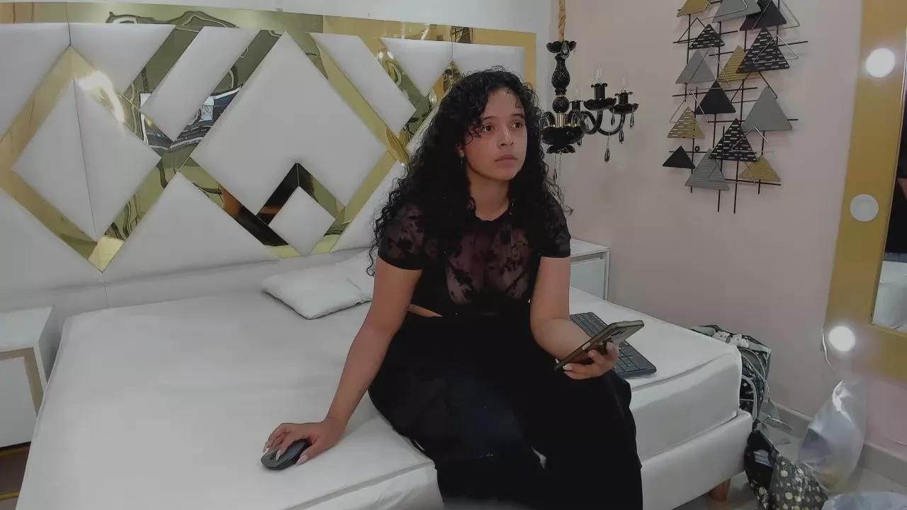 Sweet_Lucy_ from Cam4