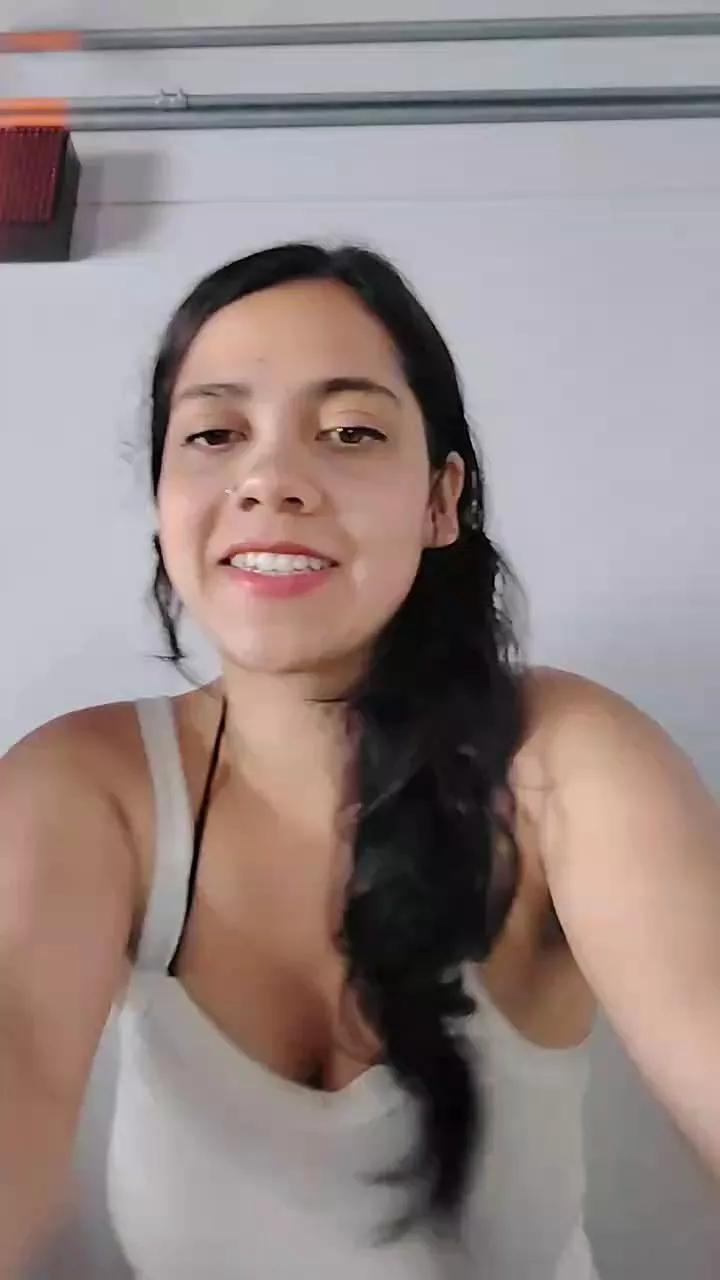 sweet_scarlett_ from Cam4
