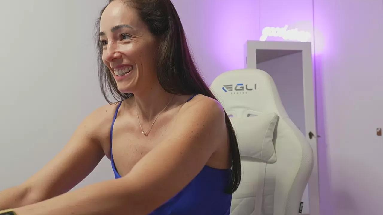 SweetAlegra from Cam4