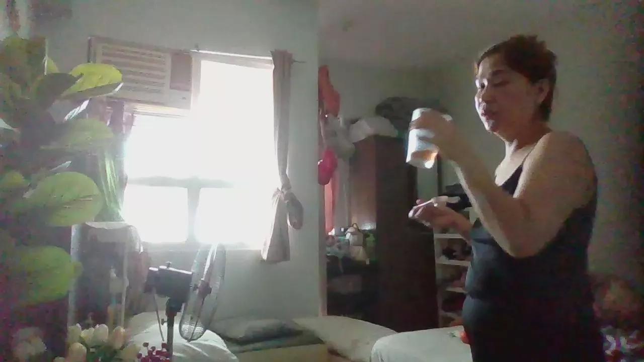 Sweetasian74 from Cam4