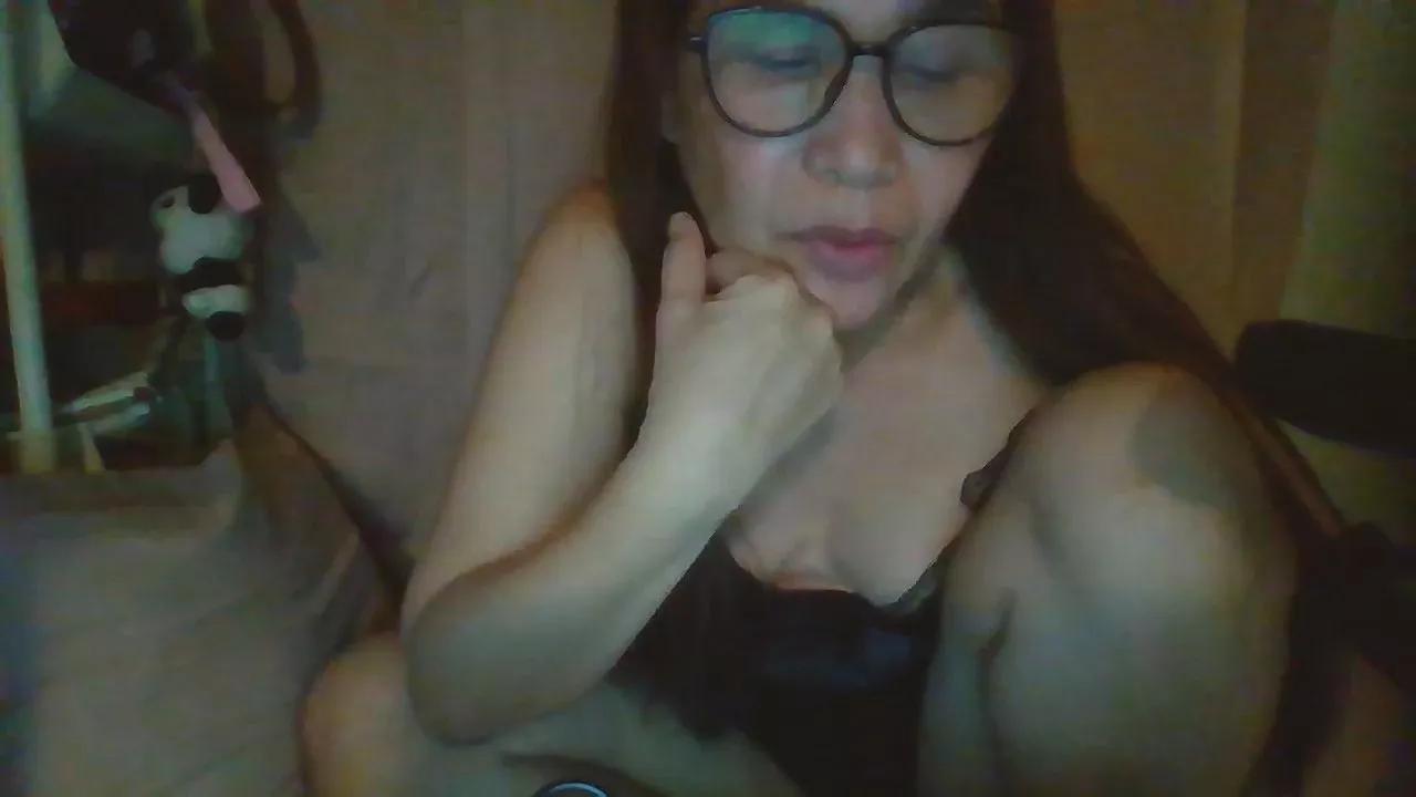 Sweetasian74 from Cam4