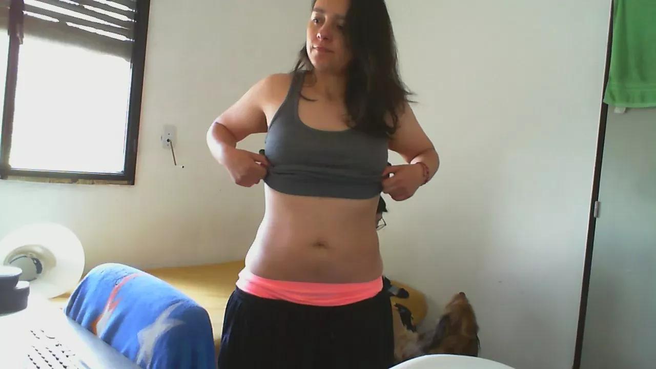 sweetredhota from Cam4