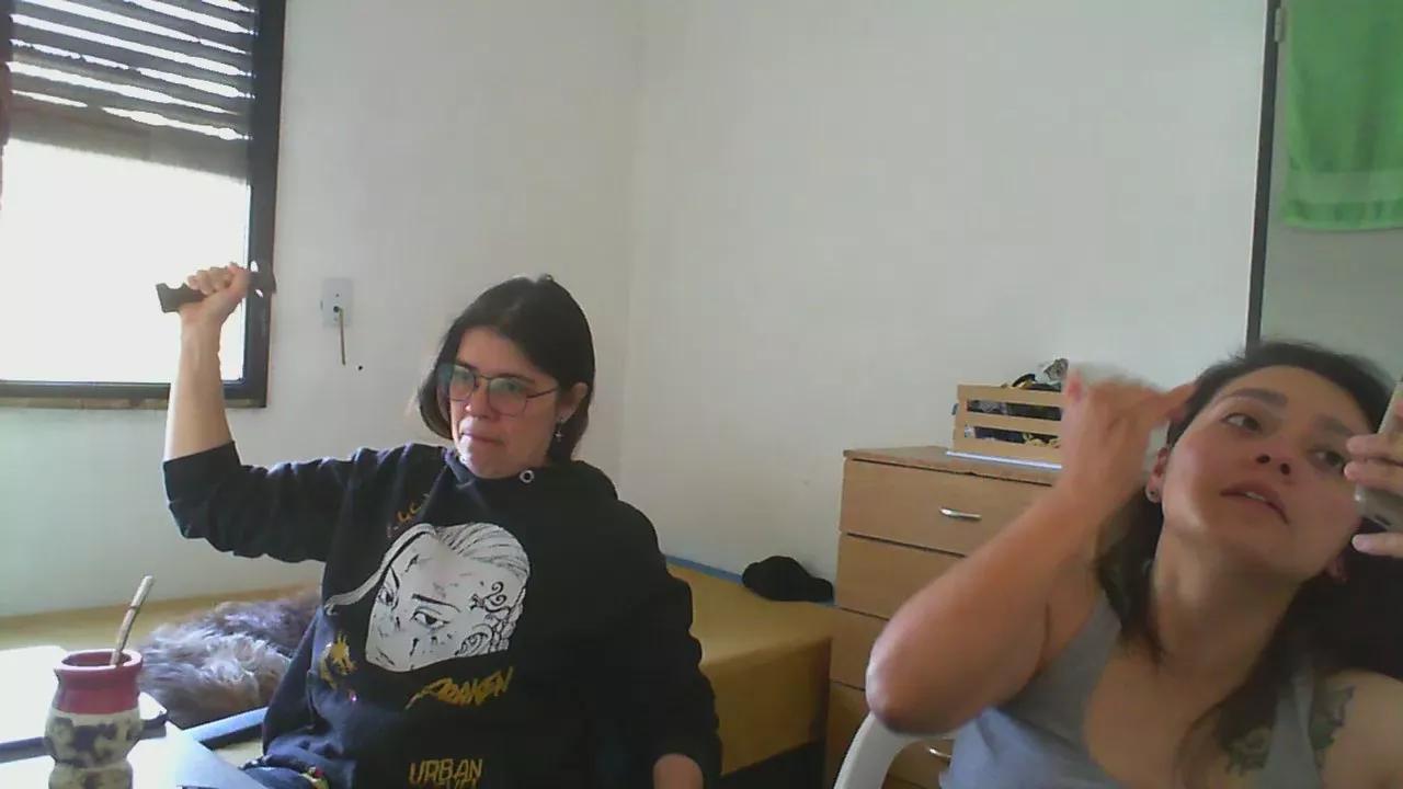 sweetredhota from Cam4